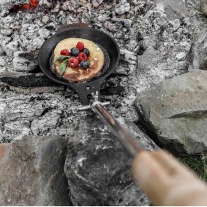 Petromax Pandekagepande / ministegepande i stbejern m. teleskophndtag - fp17