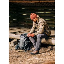 Pinewood hue i strikket uld